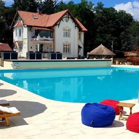 Palatul Brukenthal 3* Felek
