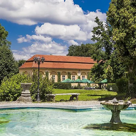 Palatul Brukenthal 3* Felek