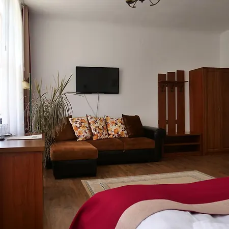 Palatul Brukenthal 3*